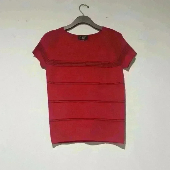 Finity top  - Picture 1 of 6